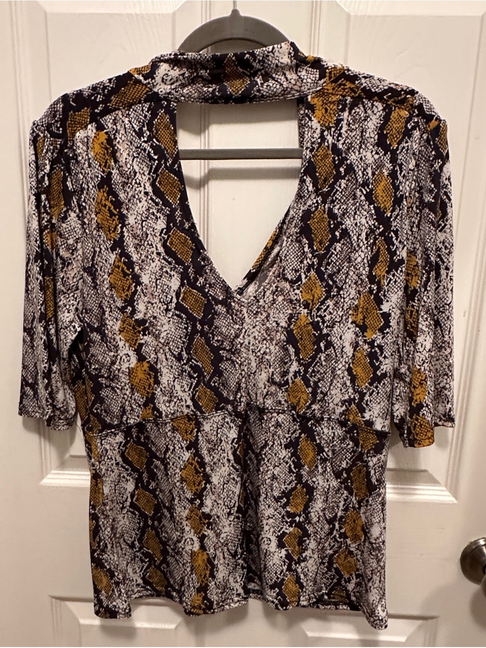 BKE Snake-Print Tunic in Black, White & Mustard The first pick is too dark